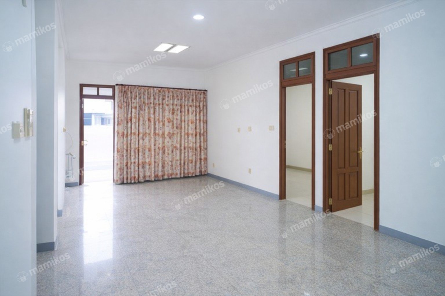 Rumah Sertifikat SHM 5 Kamar Tidur 3 Kamar Mandi Tamansari Jakarta Barat - Photo 3
