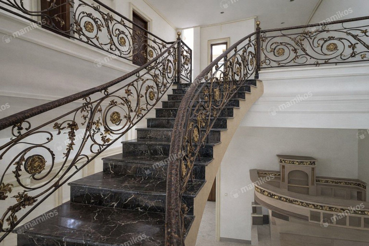 Rumah Sertifikat SHM 6 Kamar Tidur 5 Kamar Mandi Kelapa Gading Jakarta Utara