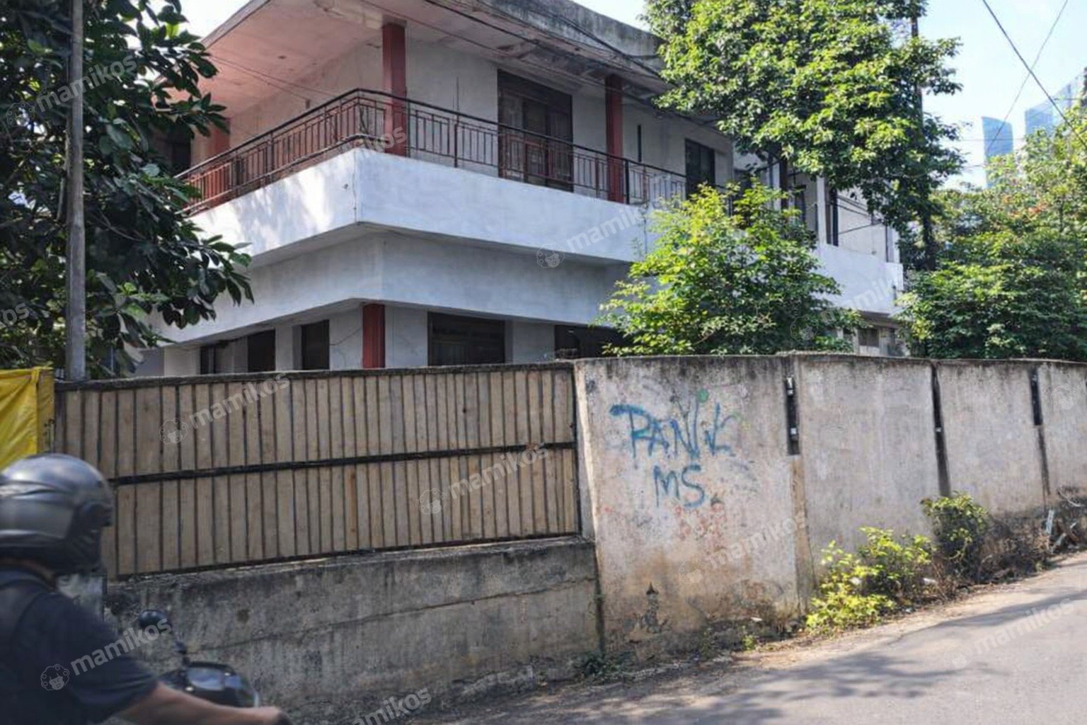 Rumah Sertifikat SHM 5 Kamar Tidur 2 Kamar Mandi Saharjo Jakarta Selatan - Photo 2