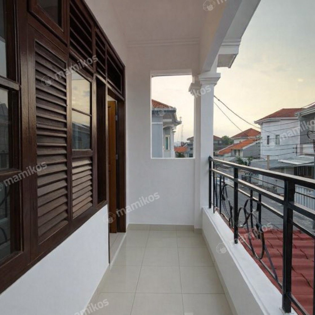 Rumah Sertifikat SHM 3 Kamar Tidur 3 Kamar Mandi Duren Sawit Jakarta Timur - Photo 3