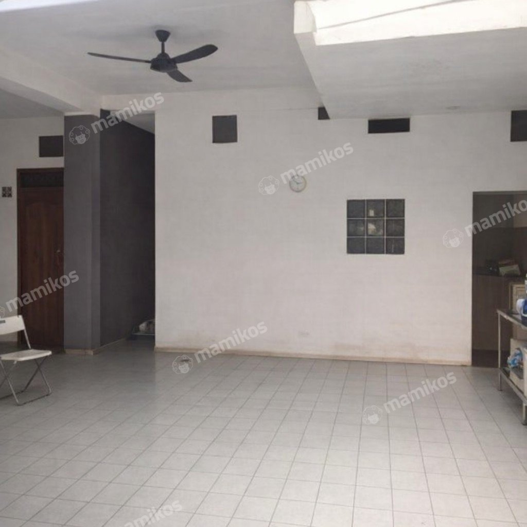 Rumah Sertifikat SHM 4 Kamar Tidur 4 Kamar Mandi Kebayoran Baru Jakarta Selatan - Photo 2