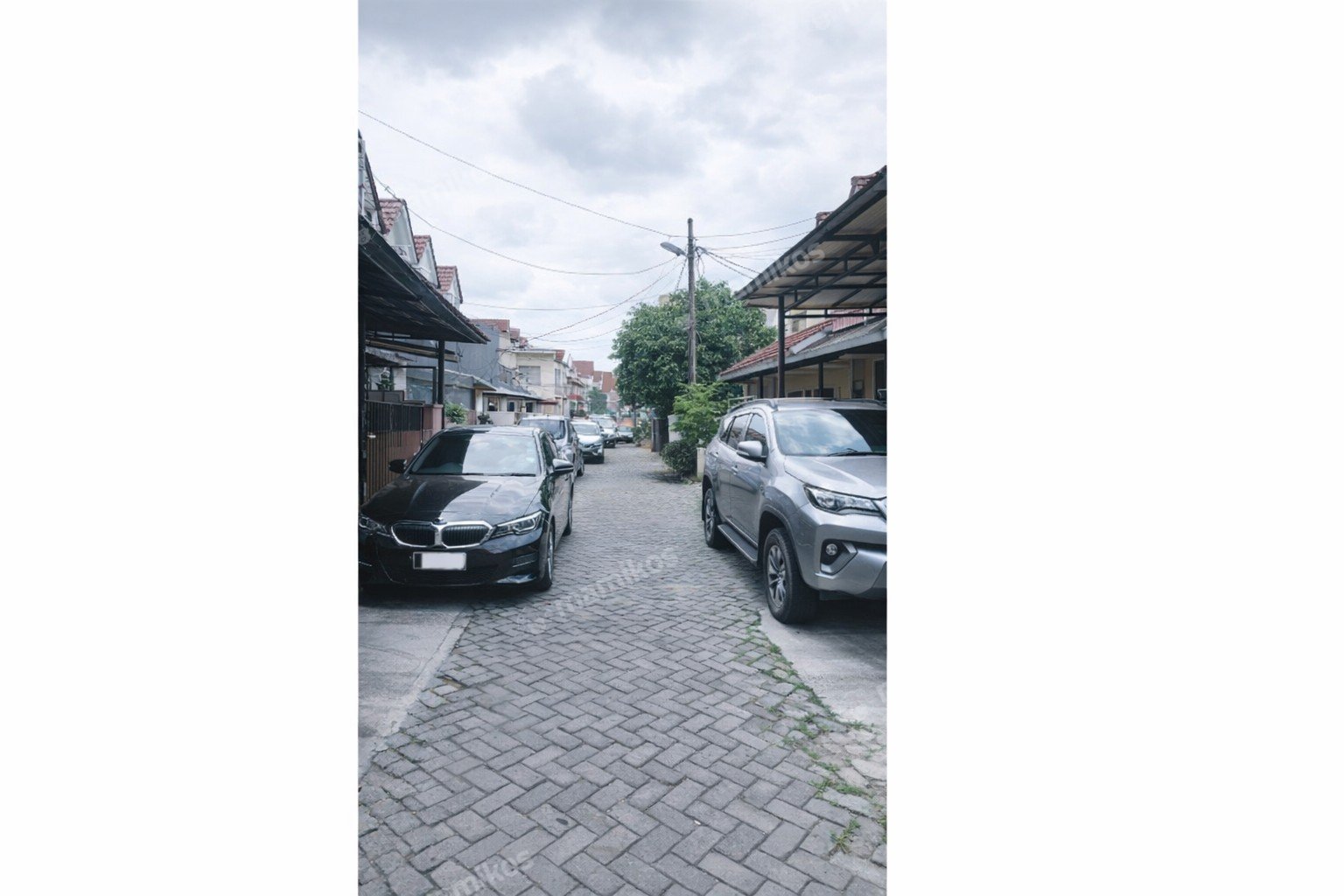 Rumah Sertifikat SHM 2 Kamar Tidur 2 Kamar Mandi Taman Palem Jakarta Barat - Photo 2