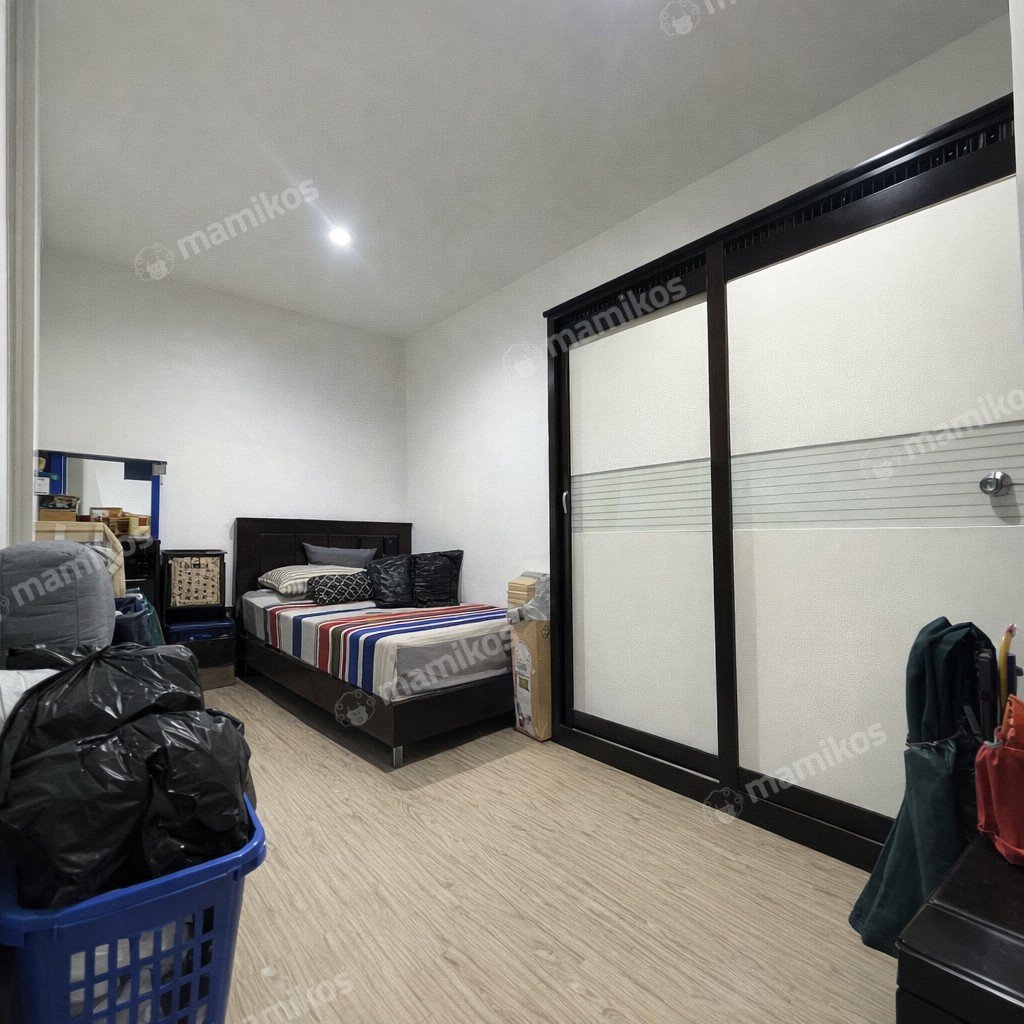 Rumah Sertifikat SHM 4 Kamar Tidur 3 Kamar Mandi Metland Puri Jakarta Barat - Photo 4