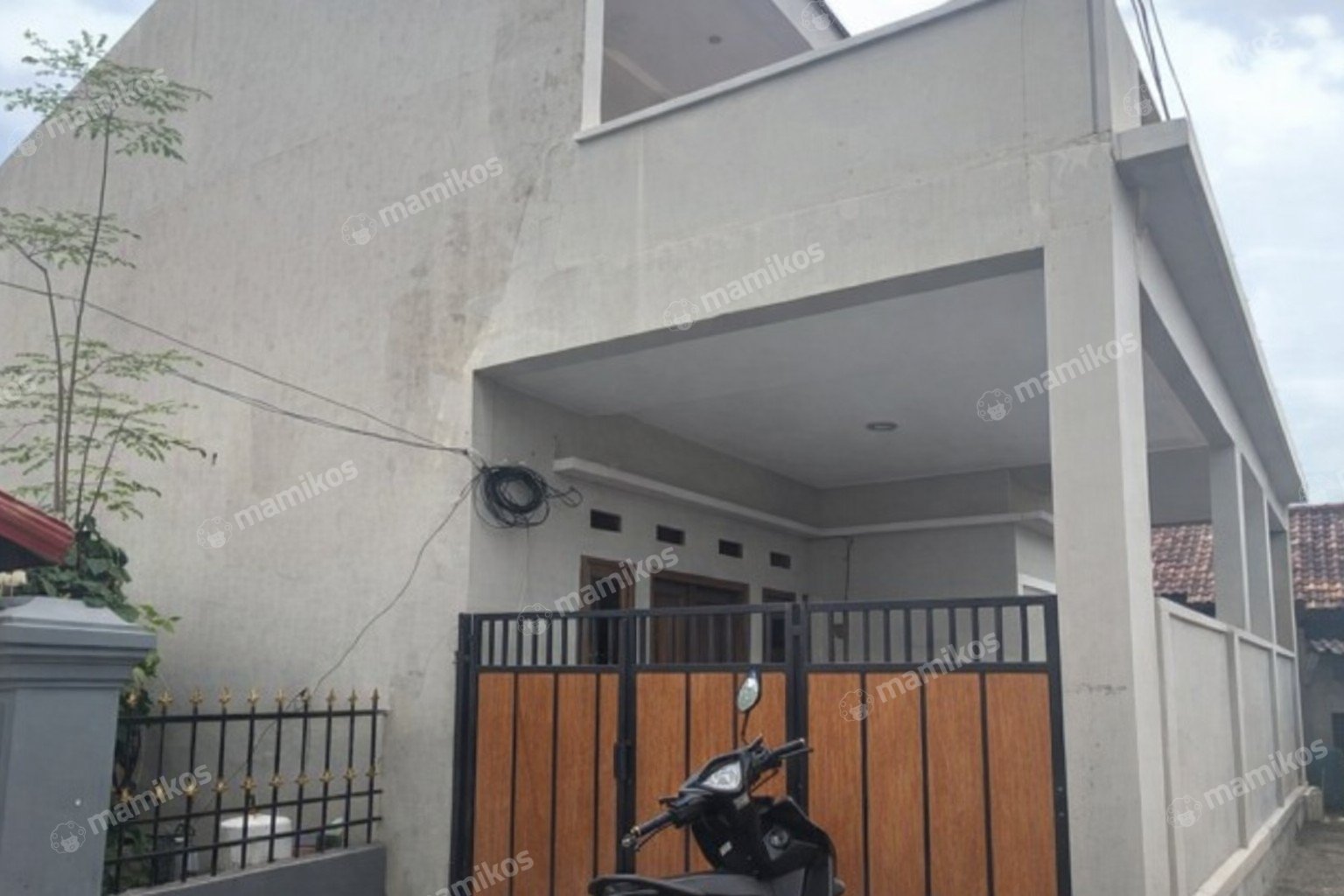 Rumah Sertifikat SHM 3 Kamar Tidur 2 Kamar Mandi Kembangan Jakarta Barat