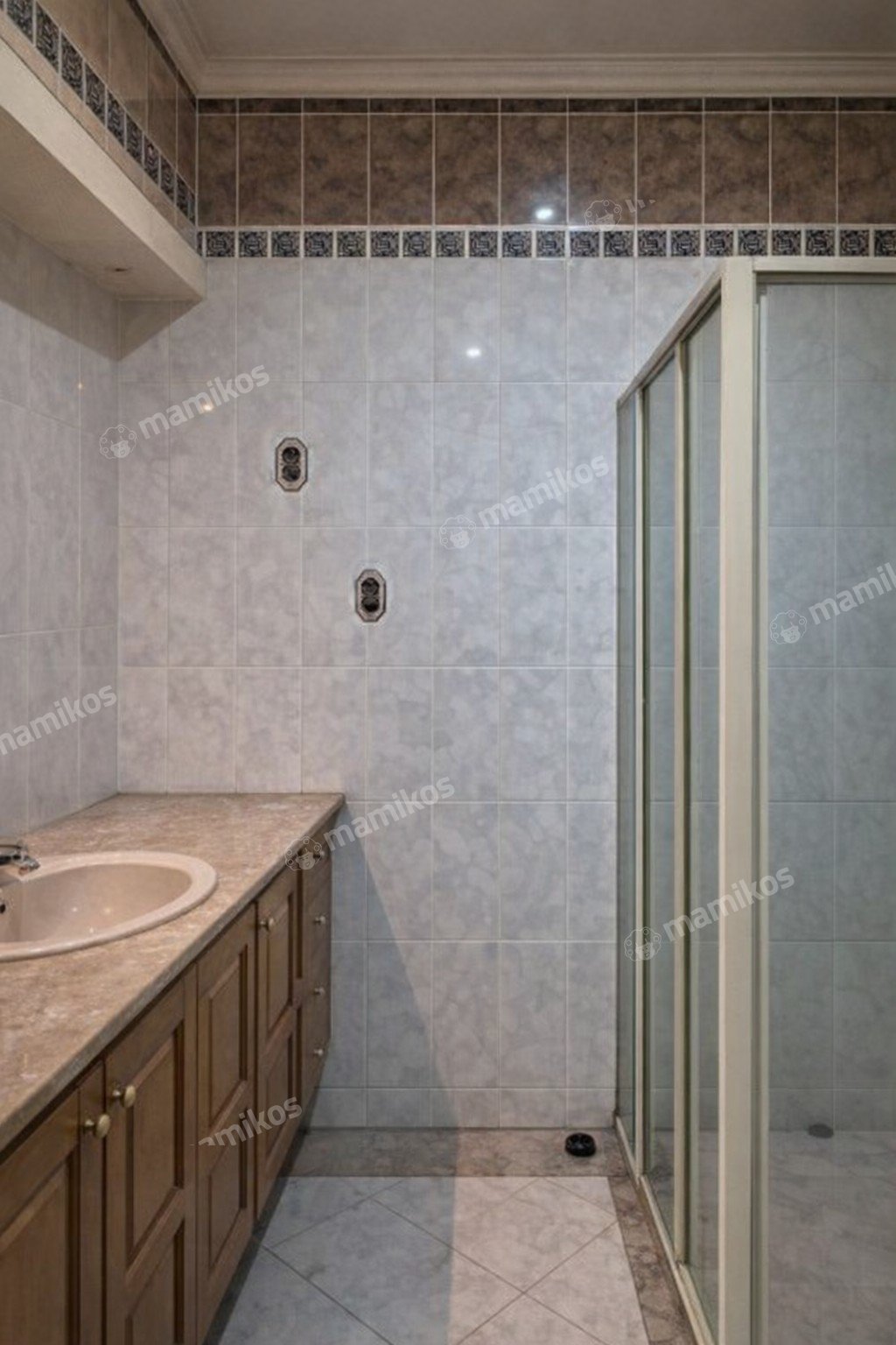 Rumah Sertifikat SHM 4 Kamar Tidur 3 Kamar Mandi Puri Indah Jakarta Barat - Photo 2
