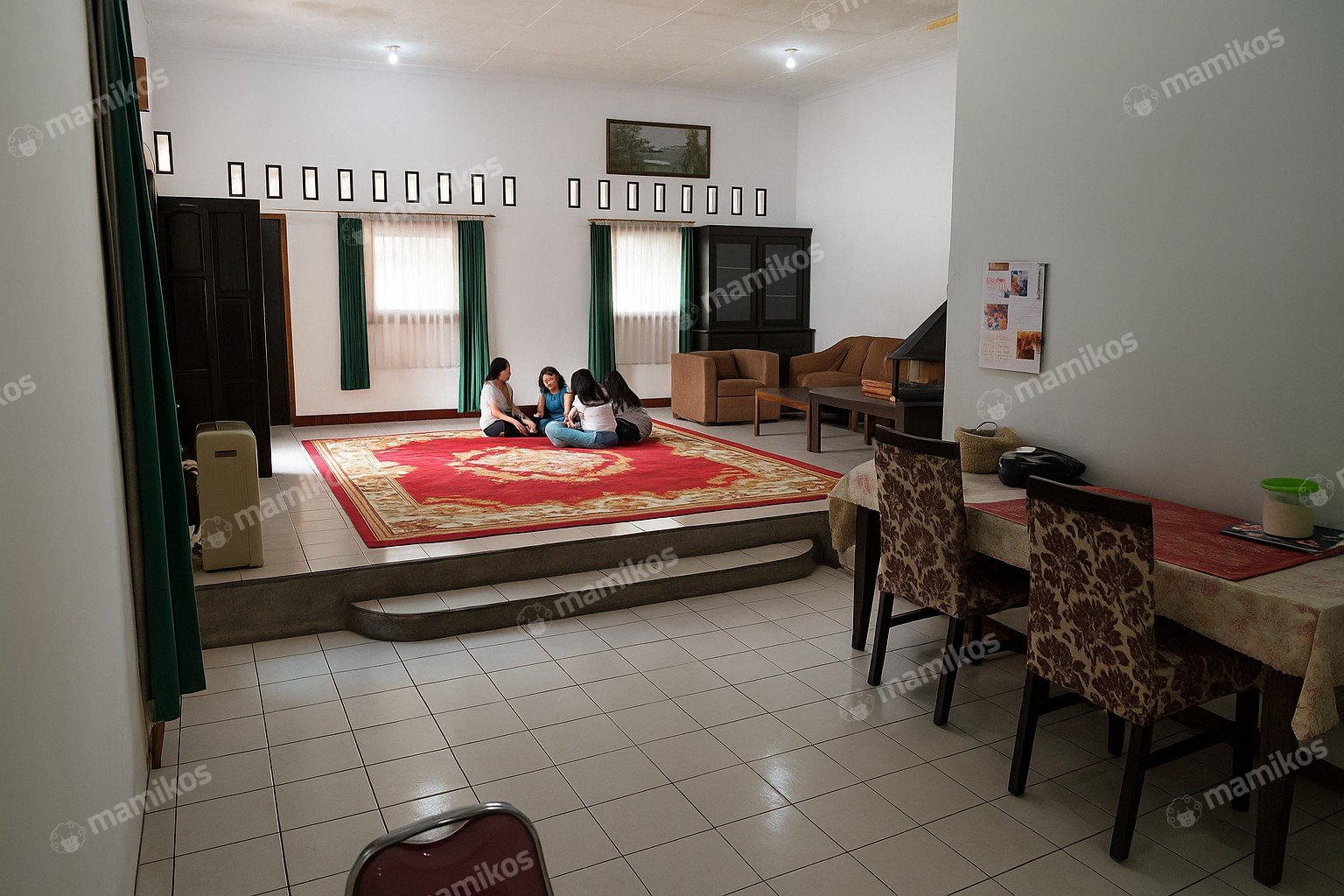 Rumah Sertifikat SHM 5 Kamar Tidur 4 Kamar Mandi Tanjung Barat Jakarta Selatan - Photo 3