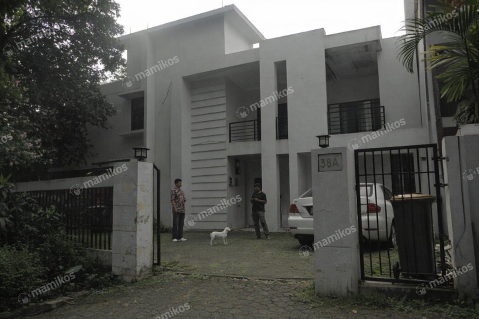 Rumah Sertifikat SHM 4 Kamar Tidur 2 Kamar Mandi Kebayoran Baru Jakarta Selatan