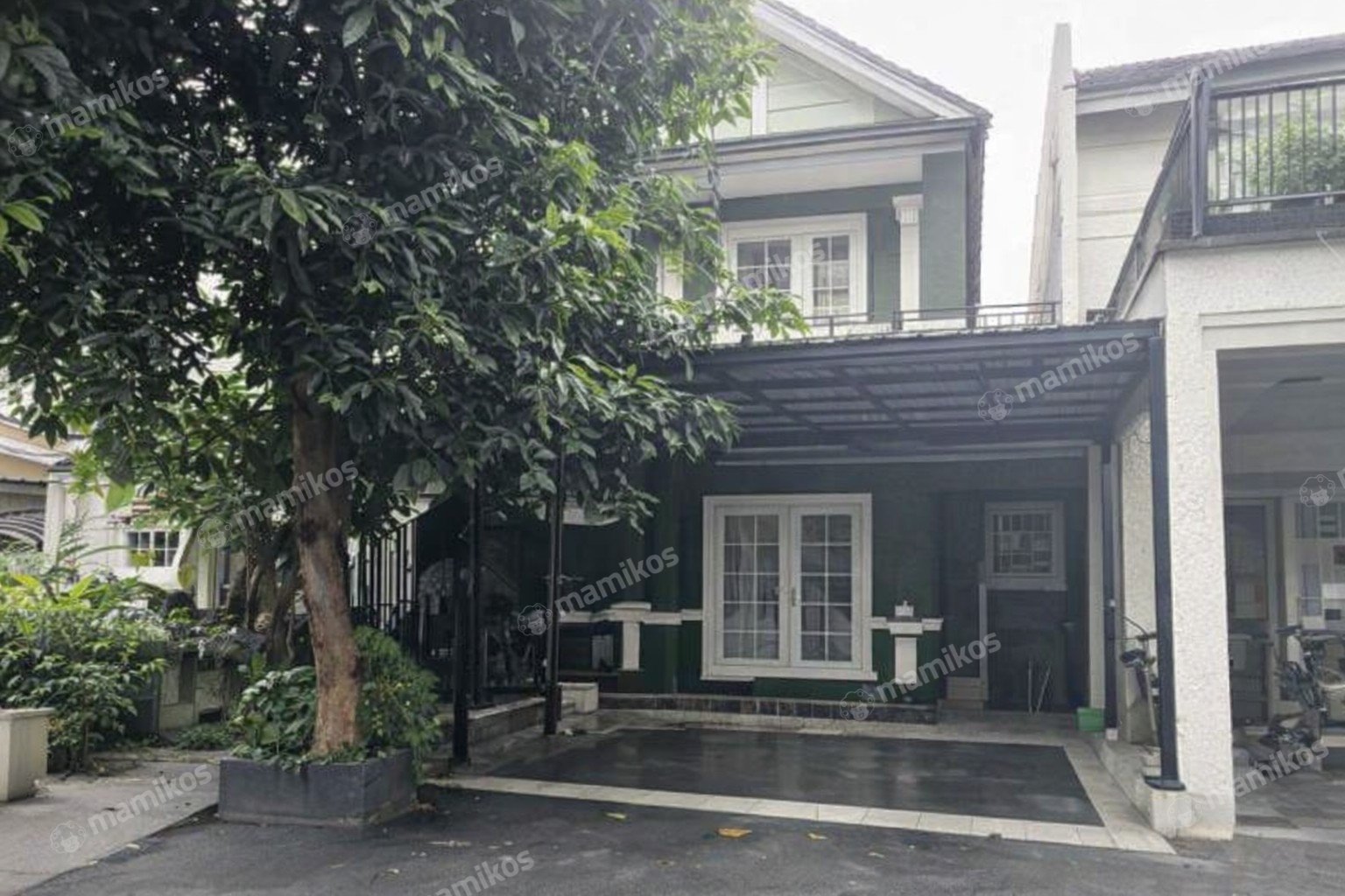 Rumah 3 Kamar Tidur 2 Kamar Mandi 2 Lantai Kota Wisata Jakarta Timur