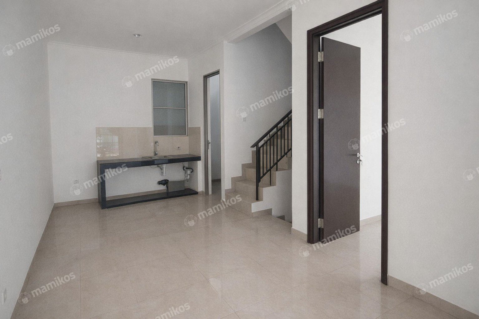 Rumah 3 Kamar Tidur 3 Kamar Mandi 2 Lantai Pantai Indah Kapuk 2 Jakarta Utara