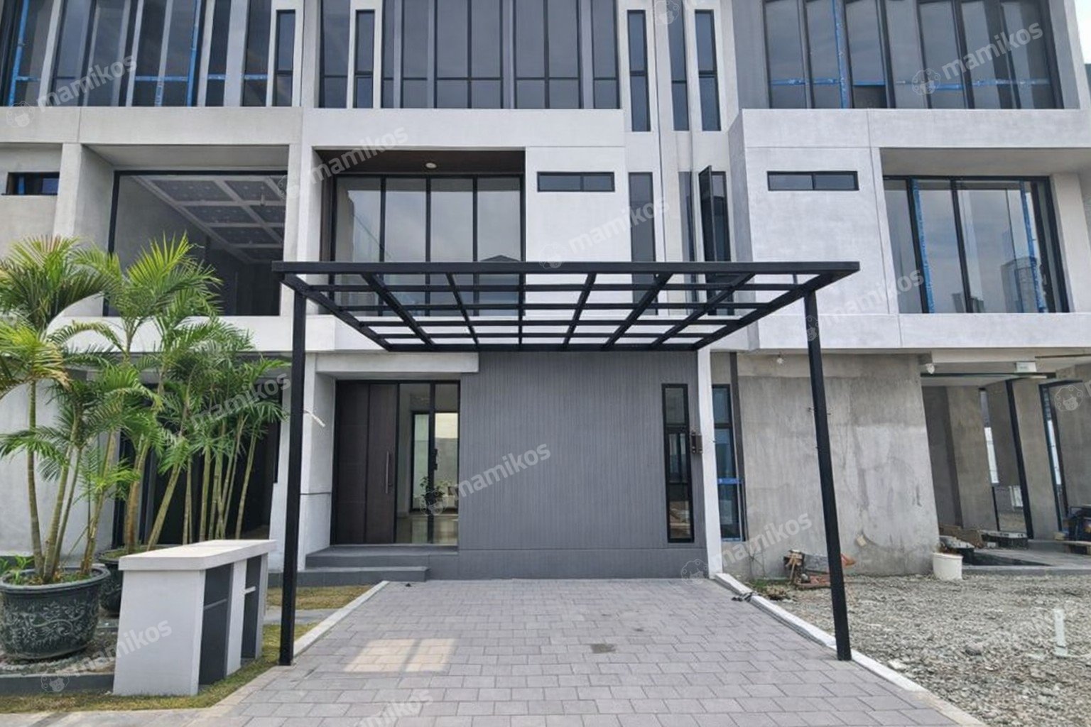 Rumah Sertifikat HGB 3 Kamar Tidur 3 Kamar Mandi Pantai Mutiara Jakarta Utara