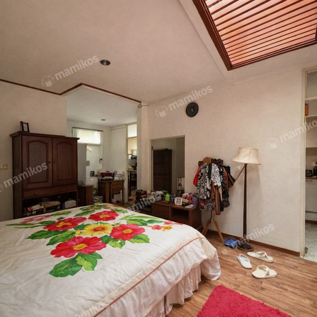 Rumah Sertifikat SHM 3 Kamar Tidur 3 Kamar Mandi Cirendeu Jakarta Selatan - Photo 3