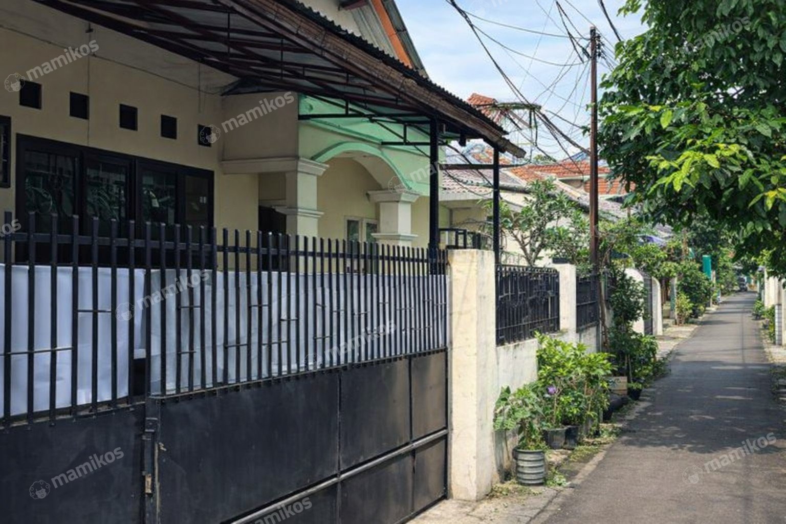 Rumah Sertifikat SHM 4 Kamar Tidur 2 Kamar Mandi Tebet Jakarta Selatan