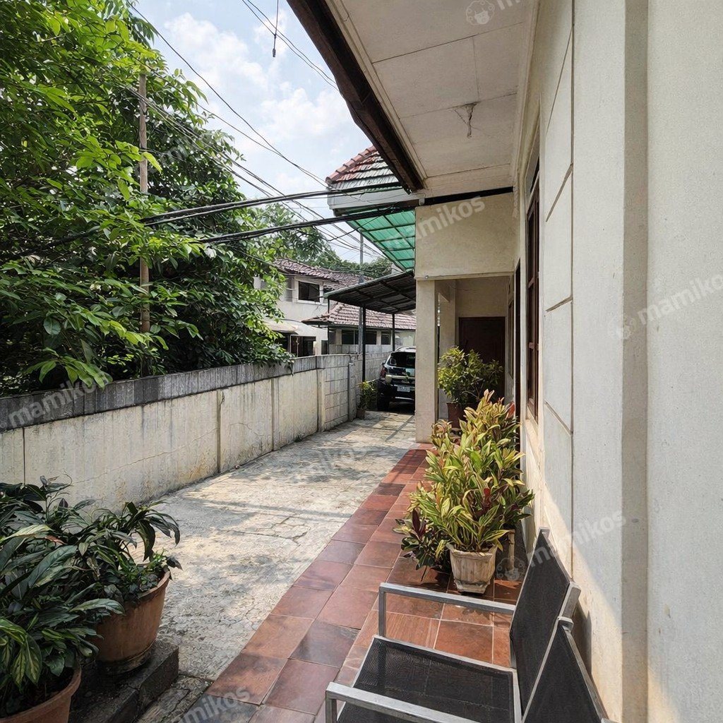 Rumah Sertifikat SHM 4 Kamar Tidur 2 Kamar Mandi Tebet Jakarta Selatan - Photo 4