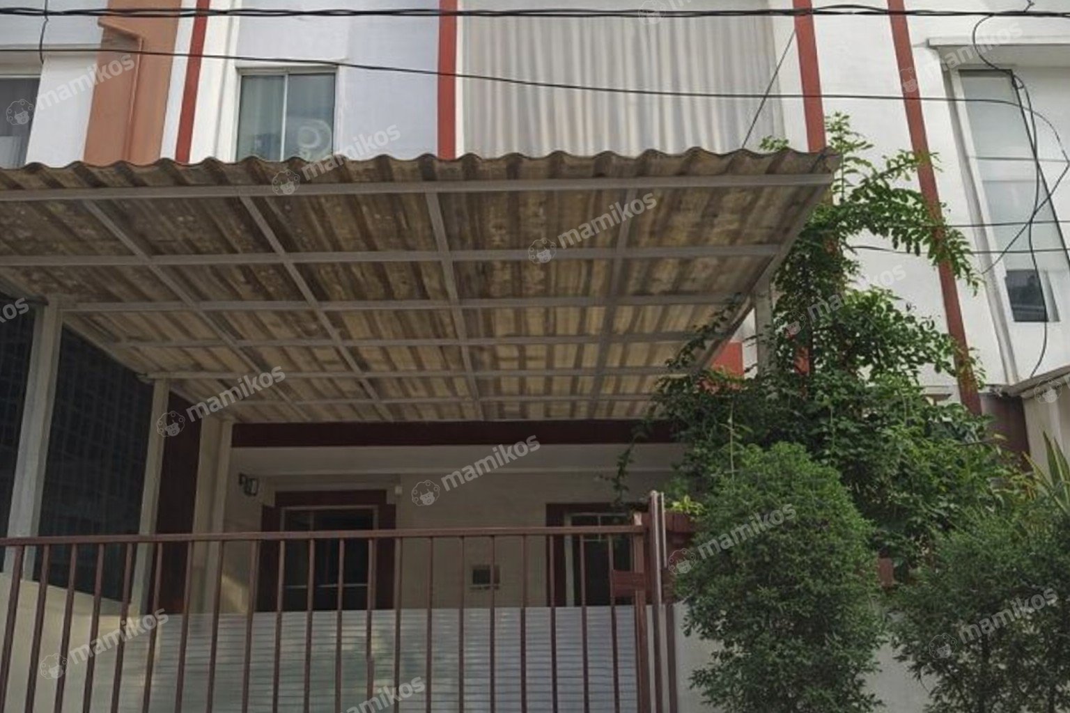 Rumah Sertifikat SHM 3 Kamar Tidur 3 Kamar Mandi Green Ville Jakarta Barat