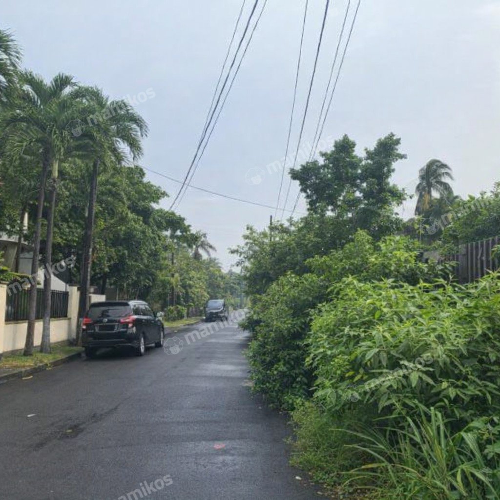 Rumah Sertifikat SHM 5 Kamar Tidur 2 Kamar Mandi Kebon Jeruk Jakarta Barat - Photo 2