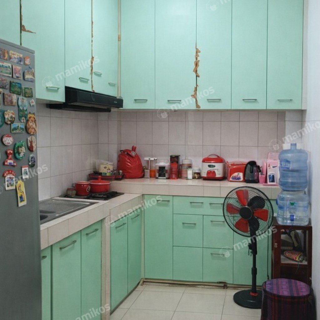 Rumah Sertifikat SHM 4 Kamar Tidur 2 Kamar Mandi Taman Palem Jakarta Barat - Photo 2