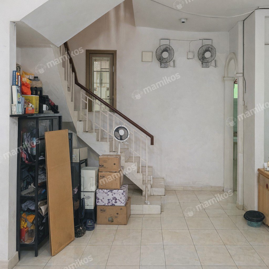 Rumah Sertifikat SHM 4 Kamar Tidur 2 Kamar Mandi Taman Palem Jakarta Barat - Photo 4