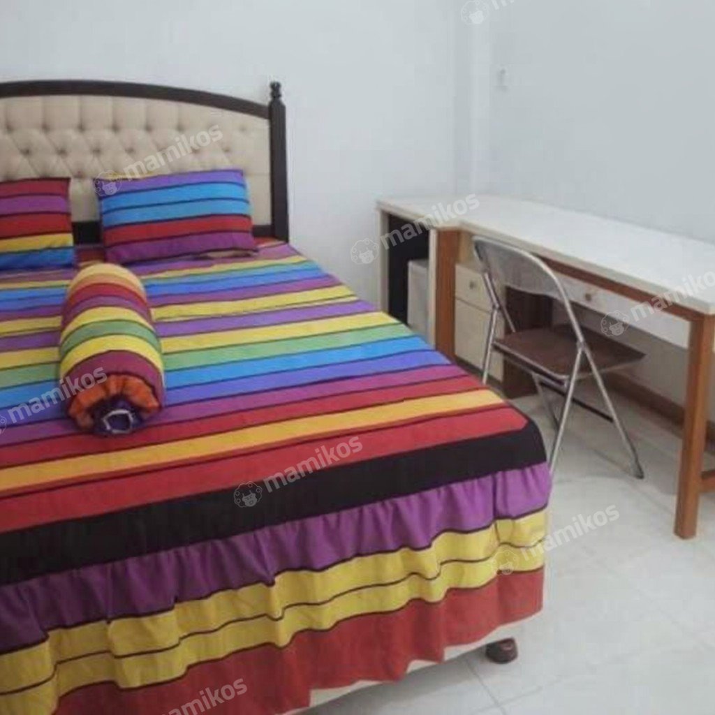 Rumah Sertifikat SHM 34 Kamar Tidur 33 Kamar Mandi Kemanggisan Jakarta Barat - Photo 4