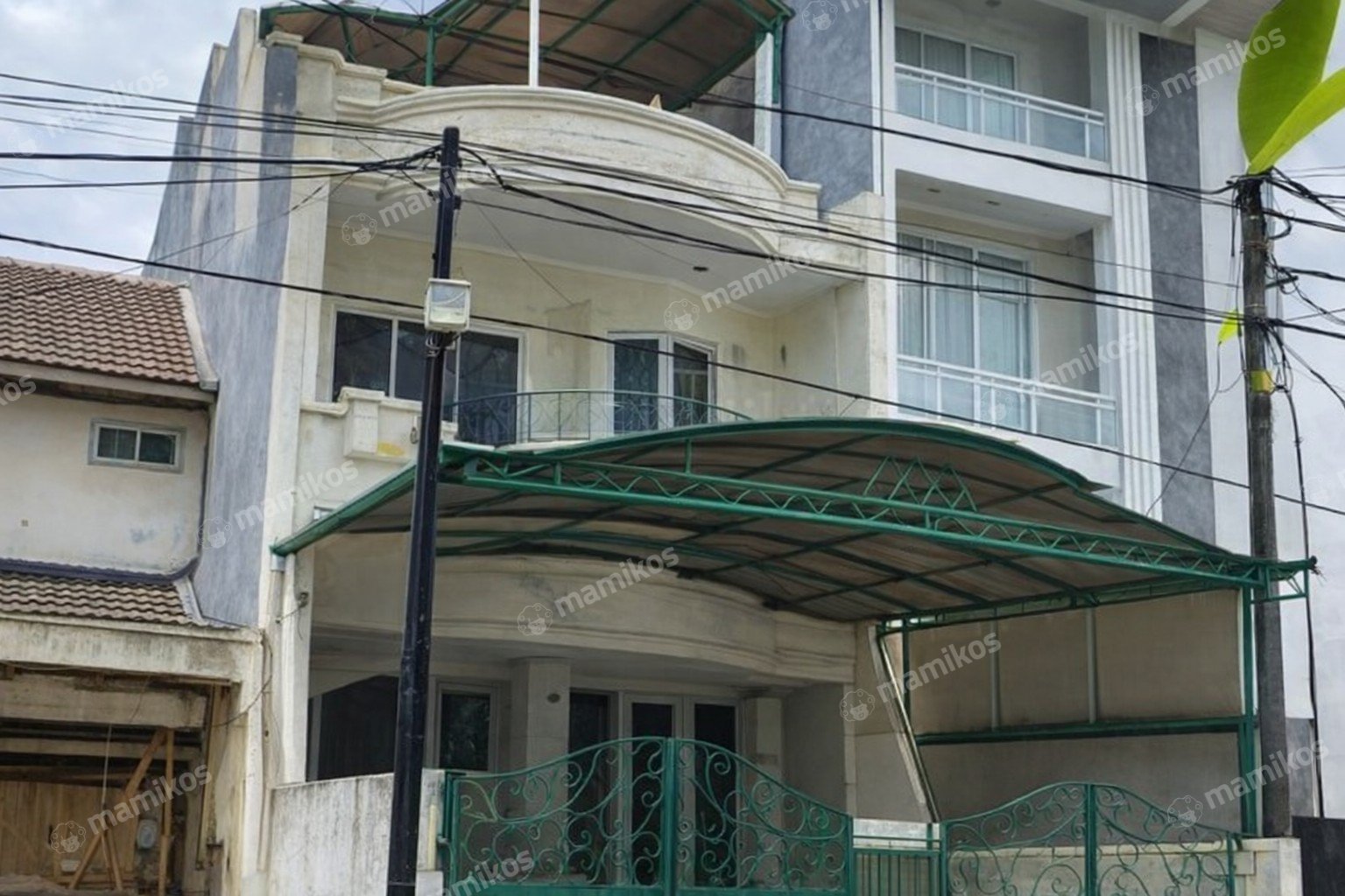 Rumah Sertifikat SHM 5 Kamar Tidur 3 Kamar Mandi Sunter Jakarta Utara