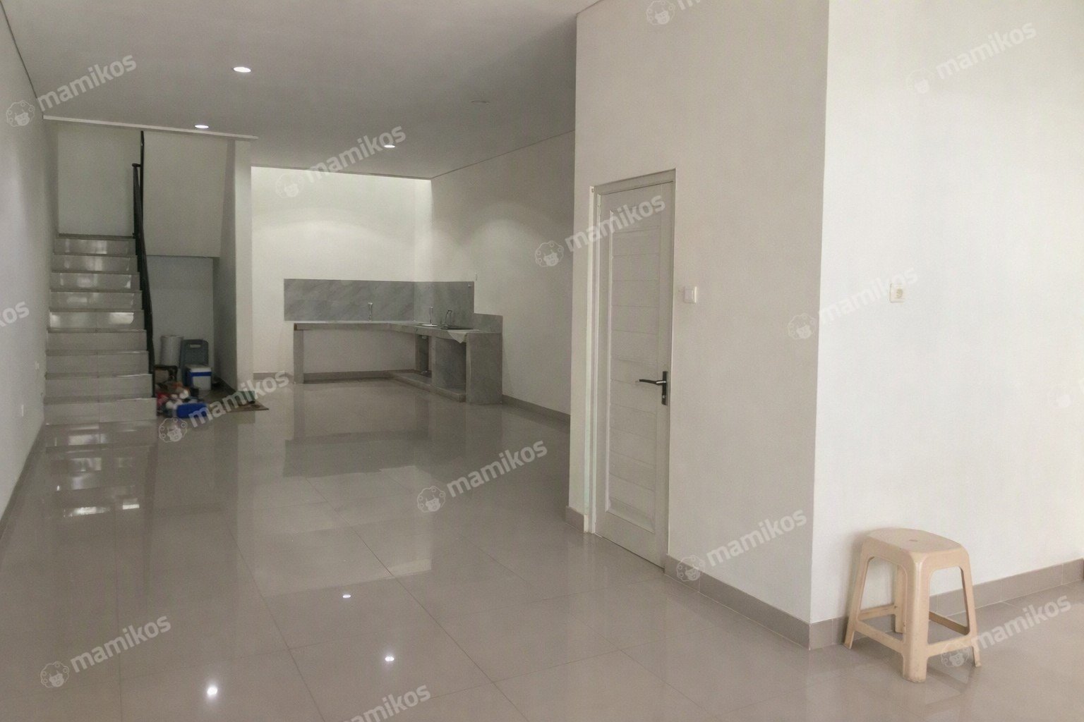 Rumah Sertifikat SHM 3 Kamar Tidur 3 Kamar Mandi Kelapa Gading Jakarta Utara - Photo 3