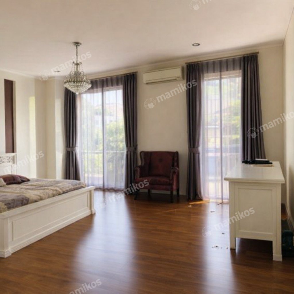 Rumah Sertifikat SHM 4 Kamar Tidur 3 Kamar Mandi Pondok Indah Jakarta Selatan - Photo 2