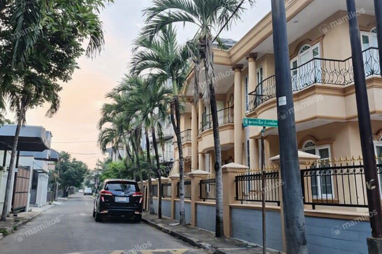 Rumah 5 Kamar Tidur 4 Kamar Mandi 2 Lantai Kelapa Gading Jakarta Utara - Photo 2