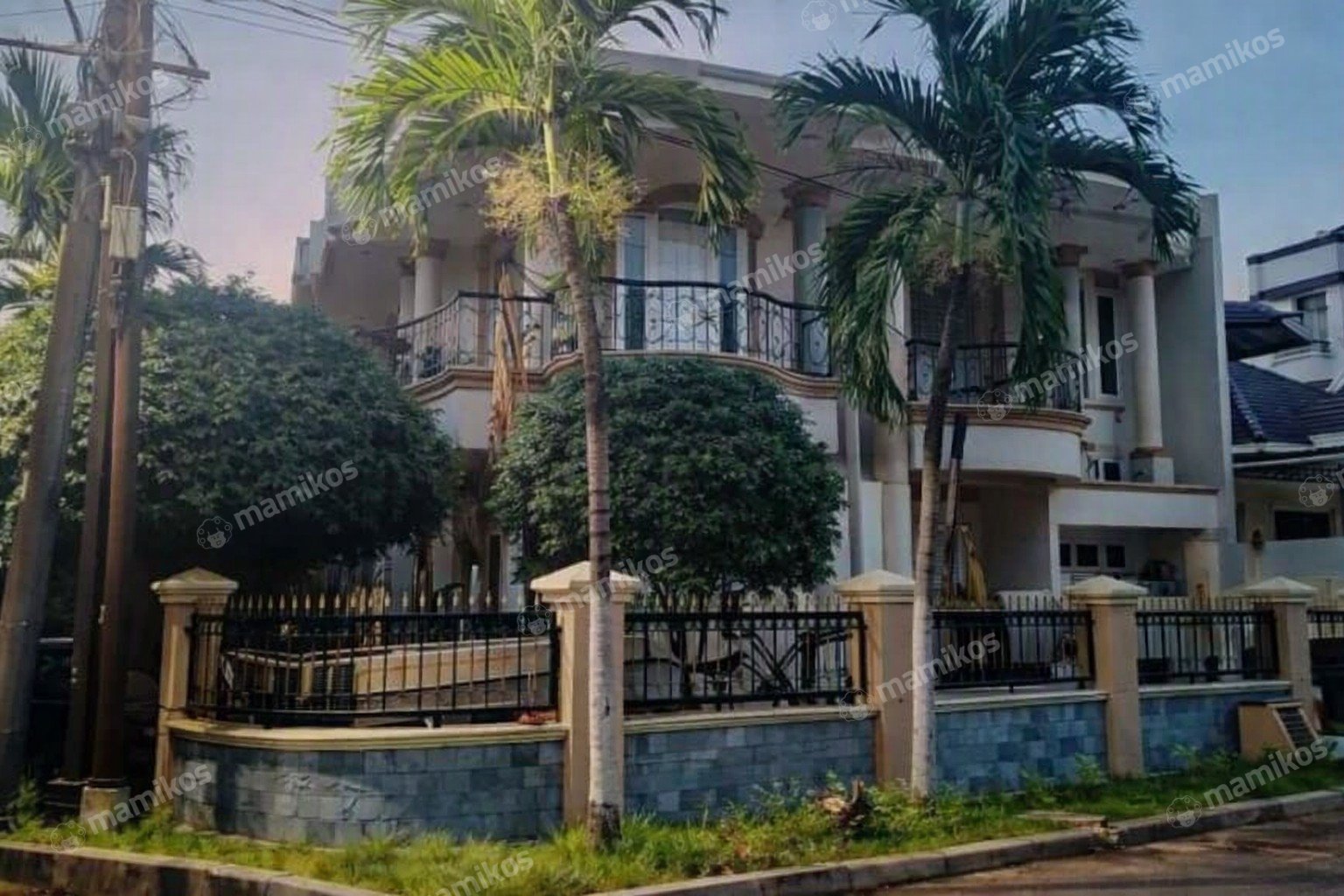 Rumah 5 Kamar Tidur 4 Kamar Mandi 2 Lantai Kelapa Gading Jakarta Utara - Photo 3