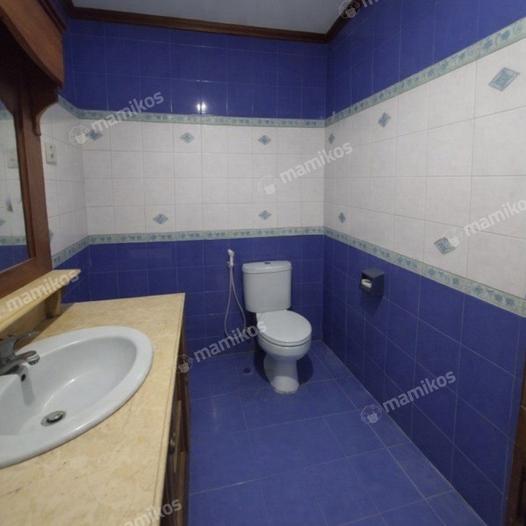 Rumah Sertifikat SHM 5 Kamar Tidur 3 Kamar Mandi Ciracas Jakarta Timur - Photo 2