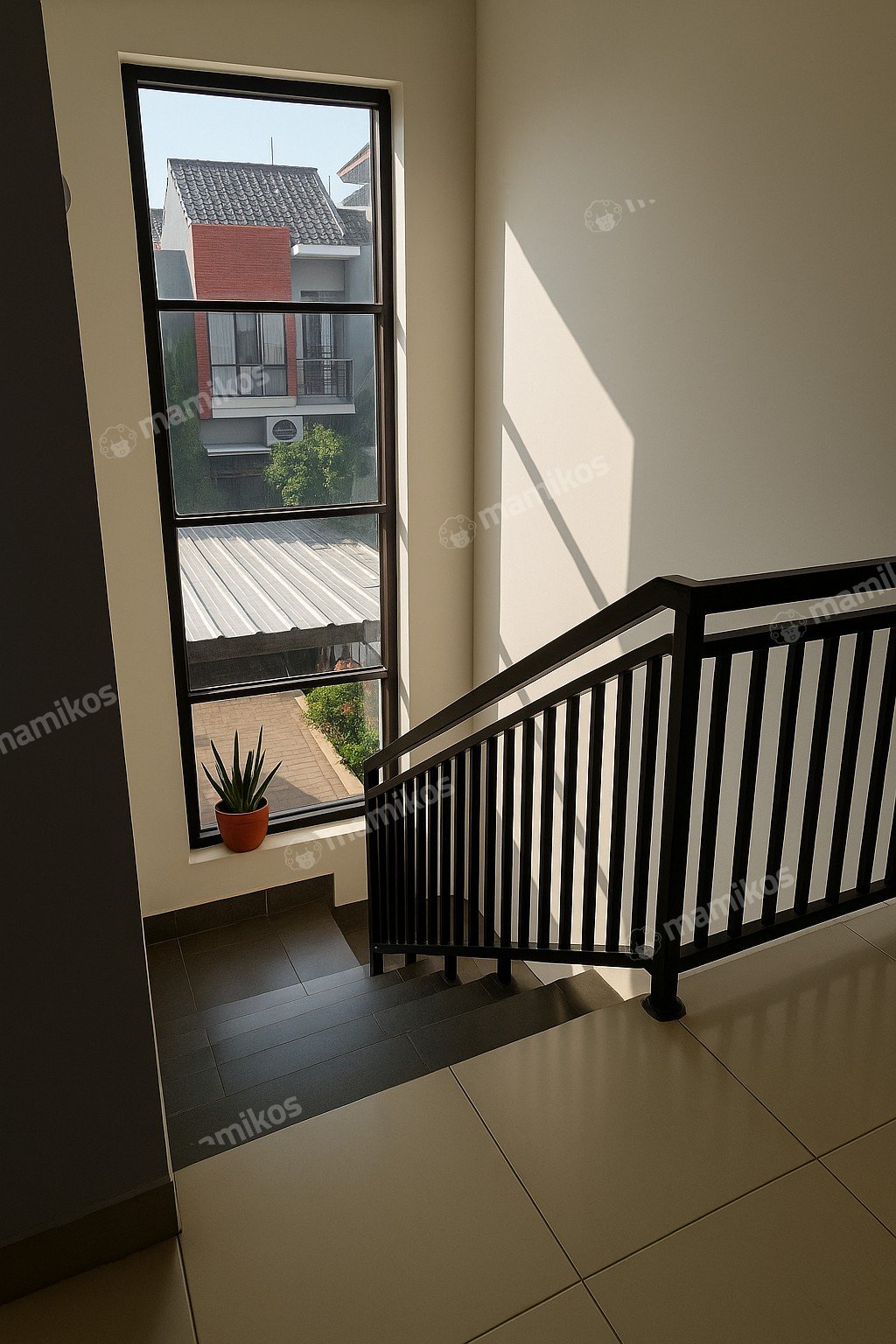 Rumah Sertifikat SHM 3 Kamar Tidur 3 Kamar Mandi Raffles Hills Jakarta Timur - Photo 2