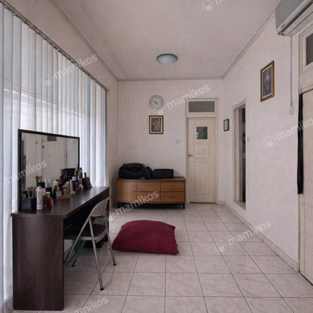 Rumah Sertifikat SHM 4 Kamar Tidur 4 Kamar Mandi Citra Grand Jakarta Timur - Photo 3