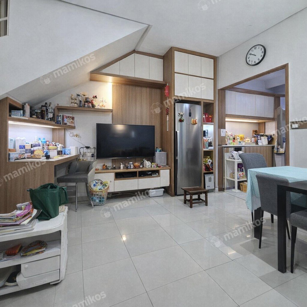 Rumah Sertifikat SHM 2 Kamar Tidur 2 Kamar Mandi Green Lake City Jakarta Barat - Photo 2