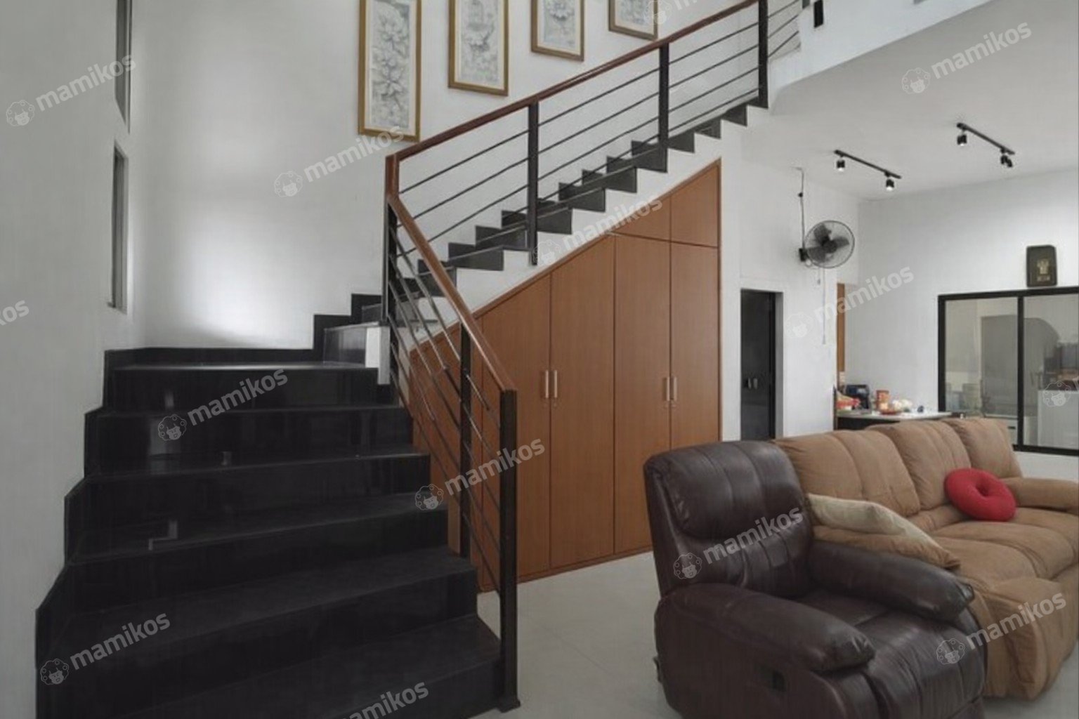 Rumah Sertifikat SHM 4 Kamar Tidur 5 Kamar Mandi Duri Kosambi Jakarta Barat