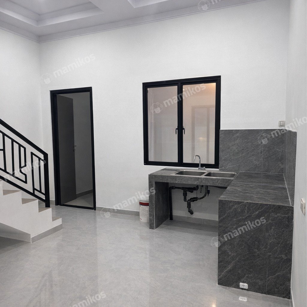 Rumah Sertifikat SHM 5 Kamar Tidur 4 Kamar Mandi Tanjung Duren Jakarta Barat - Photo 4