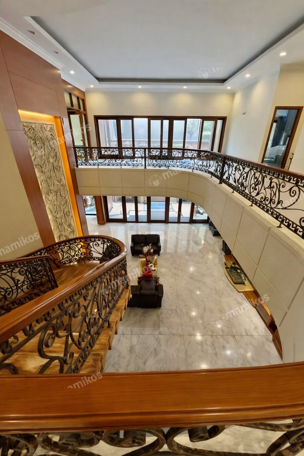 Rumah 5 Kamar Tidur 5 Kamar Mandi 2 Lantai Kelapa Gading Jakarta Utara - Photo 2