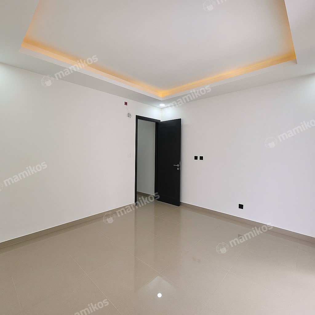 Rumah Sertifikat SHM 5 Kamar Tidur 4 Kamar Mandi Citra Garden Jakarta Barat - Photo 2