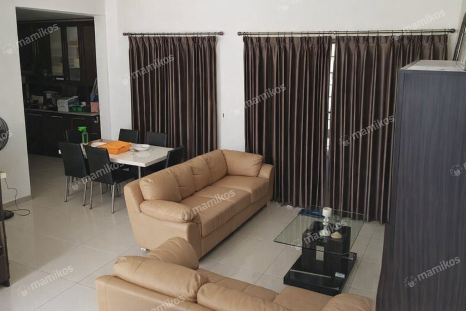 Rumah Sertifikat SHM 3 Kamar Mandi 3 Lantai Pantai Indah Kapuk Jakarta Utara