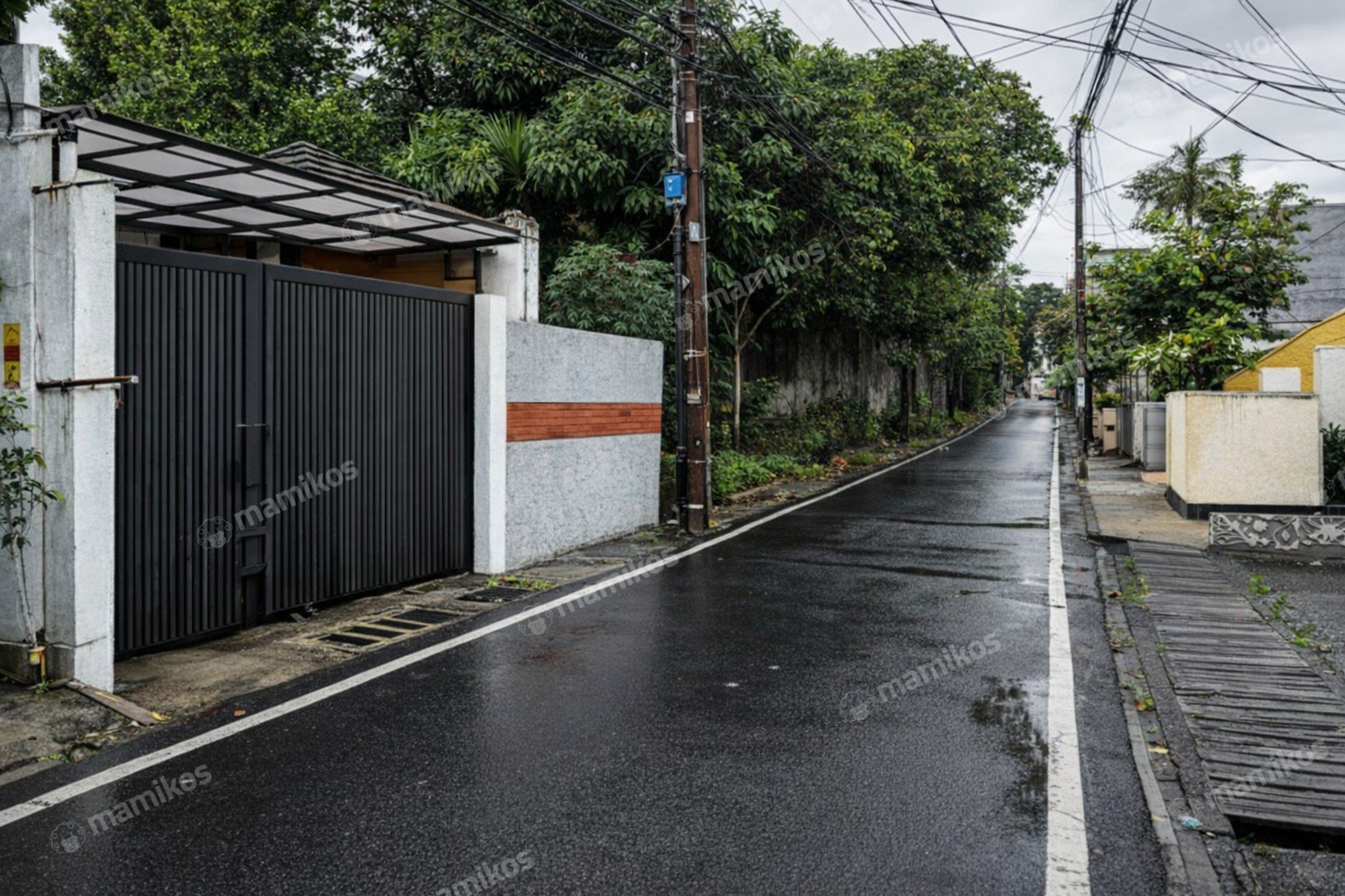 Rumah Sertifikat SHM 2 Kamar Tidur 2 Kamar Mandi Duren Tiga Jakarta Selatan