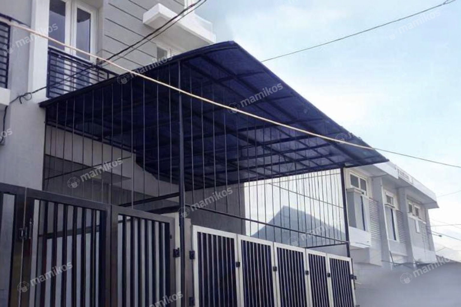Rumah 4 Kamar Tidur 3 Kamar Mandi 2 Lantai Green Ville Jakarta Barat