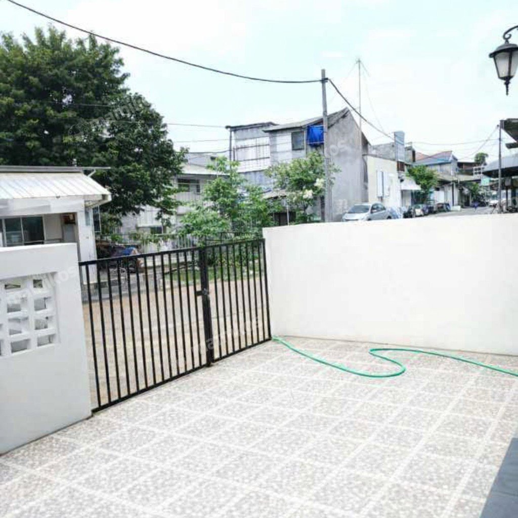 Rumah Sertifikat SHM 2 Kamar Tidur 1 Kamar Mandi Cilangkap Jakarta Timur - Photo 4