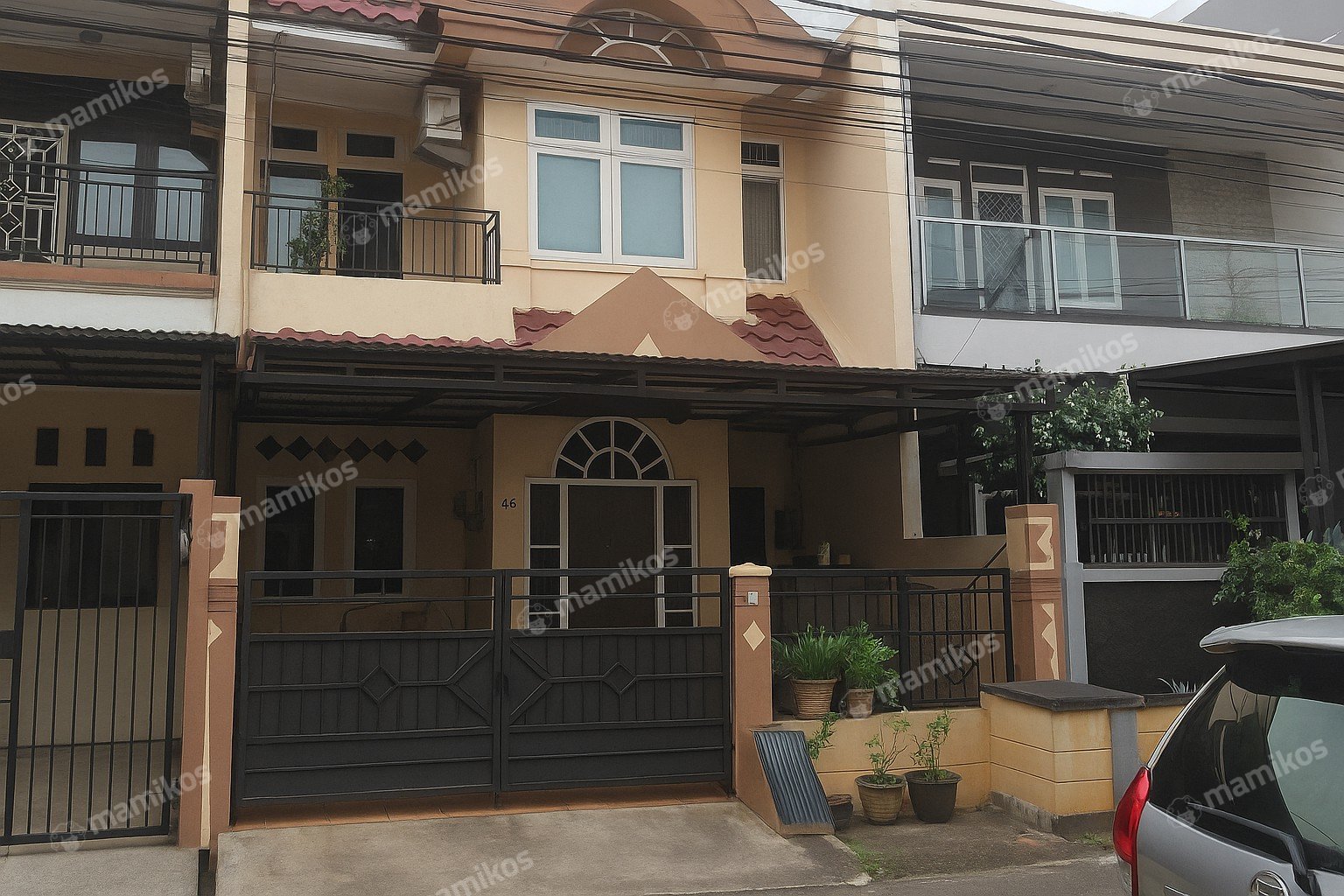 Rumah Sertifikat SHM 3 Kamar Tidur 2 Kamar Mandi Taman Surya Jakarta Barat
