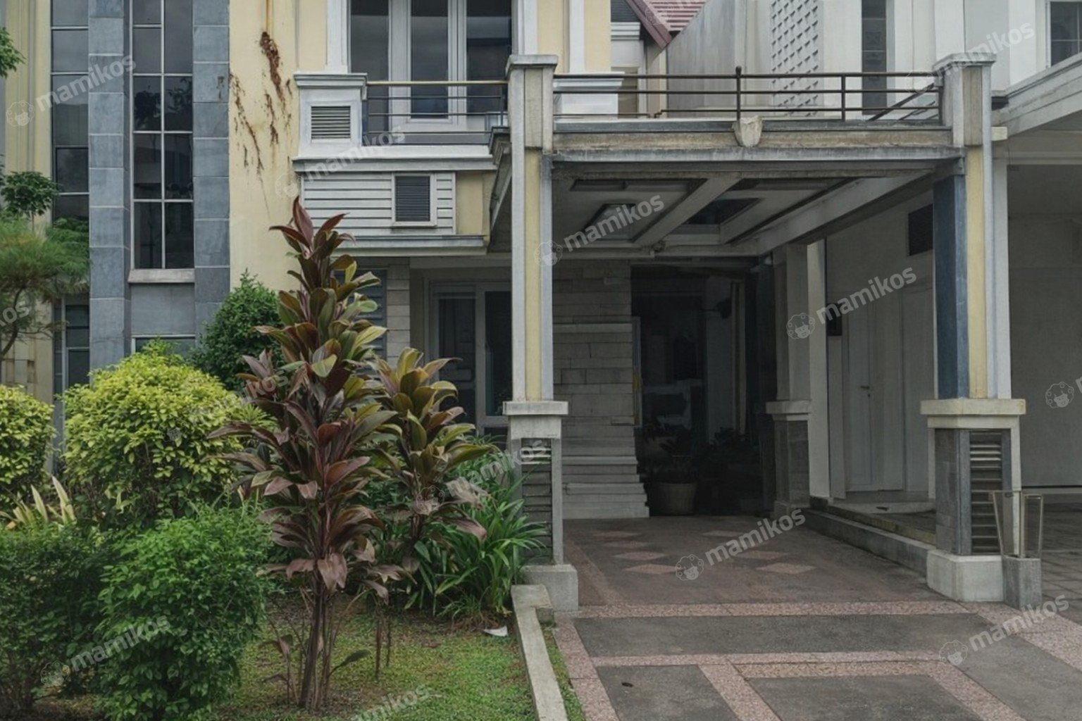 Rumah 3 Kamar Tidur 3 Kamar Mandi 2 Lantai Cibubur Jakarta Timur