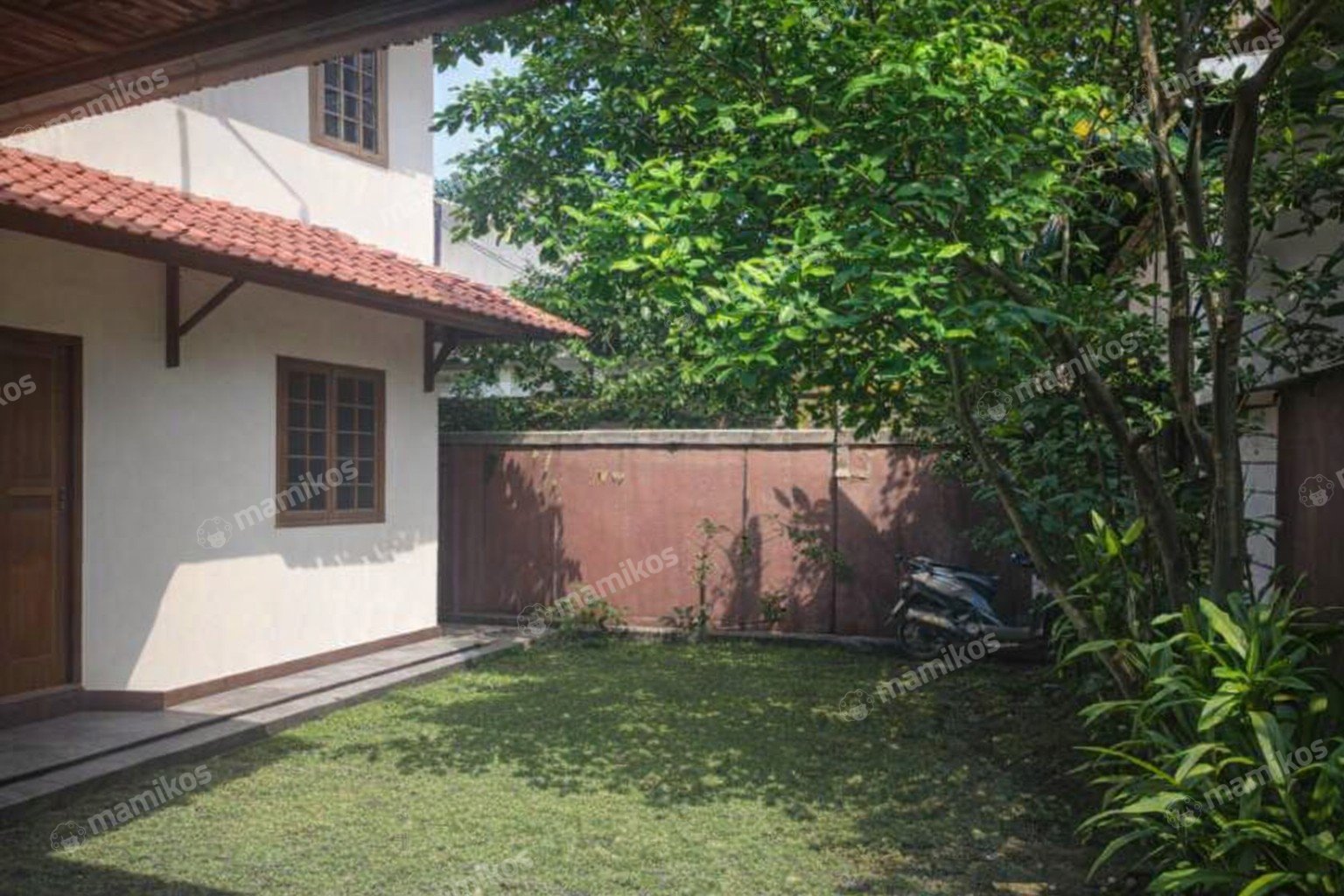 Rumah Sertifikat SHM 5 Kamar Tidur 2 Kamar Mandi Pondok Kelapa Jakarta Timur - Photo 2