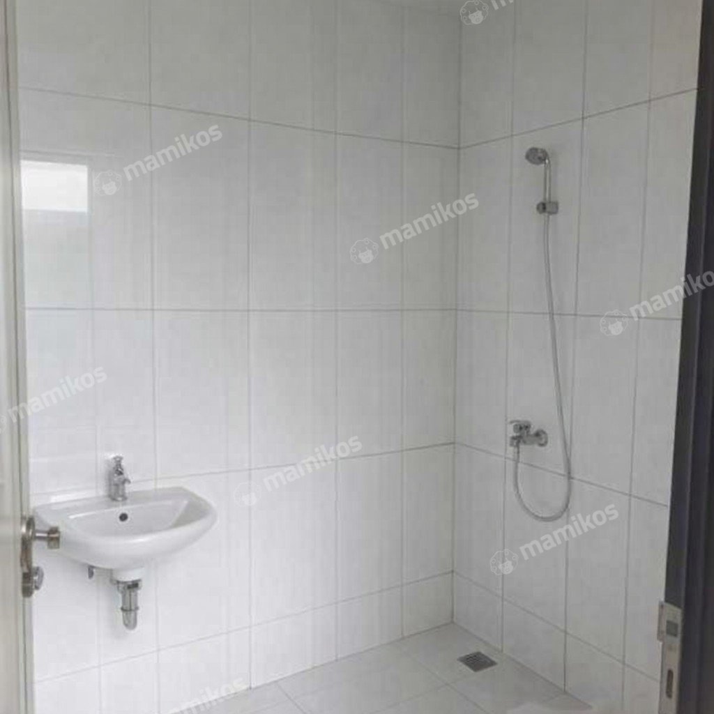 Rumah Sertifikat SHM 3 Kamar Tidur 3 Kamar Mandi Citra Garden Jakarta Barat - Photo 2