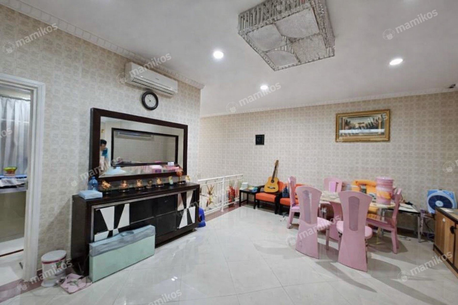 Rumah Sertifikat SHM 4 Kamar Tidur 4 Kamar Mandi Pantai Indah Kapuk Jakarta Utara - Photo 2
