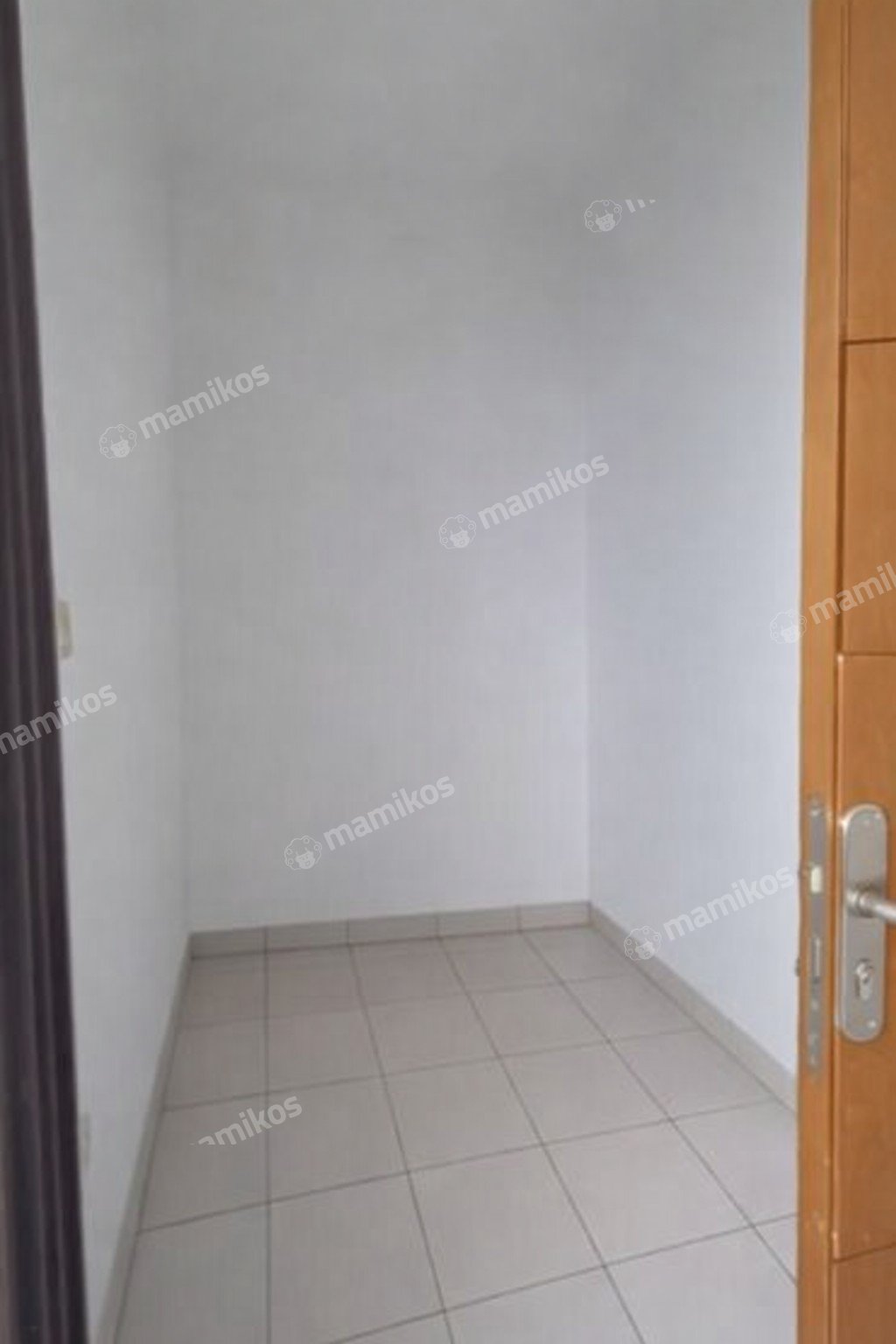 Rumah Sertifikat SHM 3 Kamar Tidur 2 Kamar Mandi Green Lake City Jakarta Barat - Photo 5