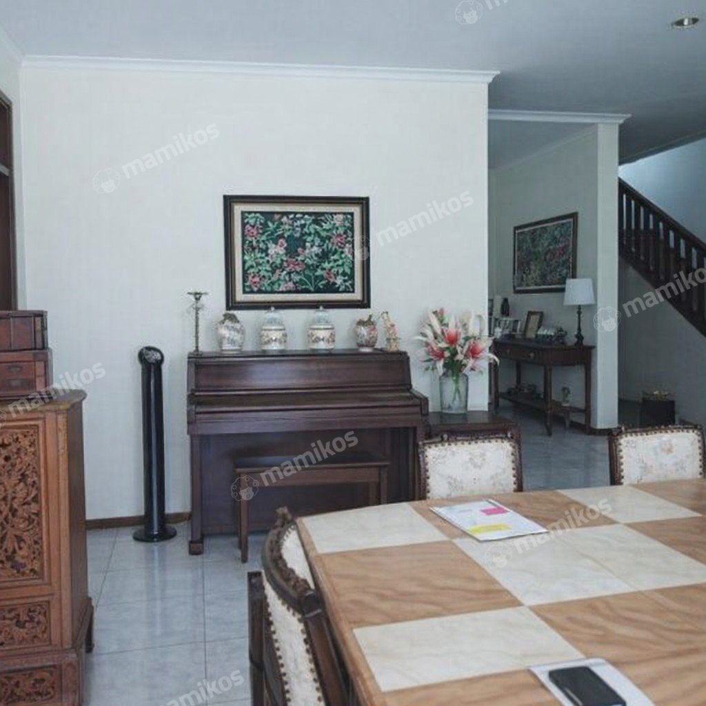 Rumah Sertifikat SHM 4 Kamar Tidur 4 Kamar Mandi Cipete Jakarta Selatan - Photo 2