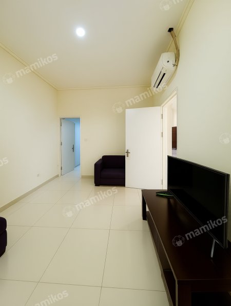 Rumah Sertifikat SHM 3 Kamar Tidur 3 Kamar Mandi Green Lake City Jakarta Barat - Photo 2