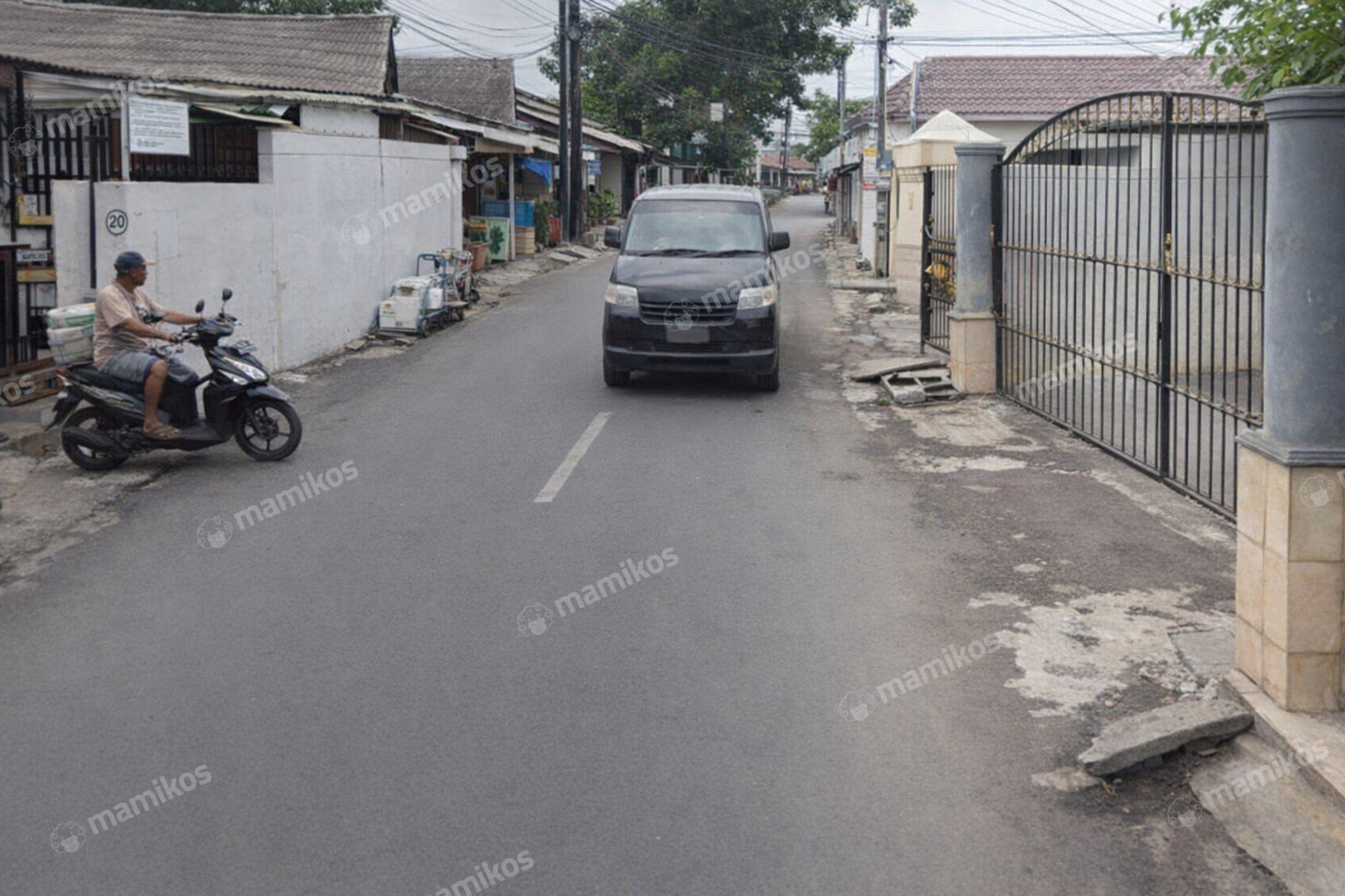 Rumah Sertifikat SHM 3 Kamar Tidur 1 Kamar Mandi Kramat Jati Jakarta Timur - Photo 3