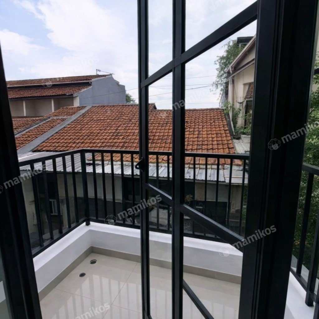 Rumah Sertifikat SHM 2 Kamar Tidur 2 Kamar Mandi Ciracas Jakarta Timur - Photo 4