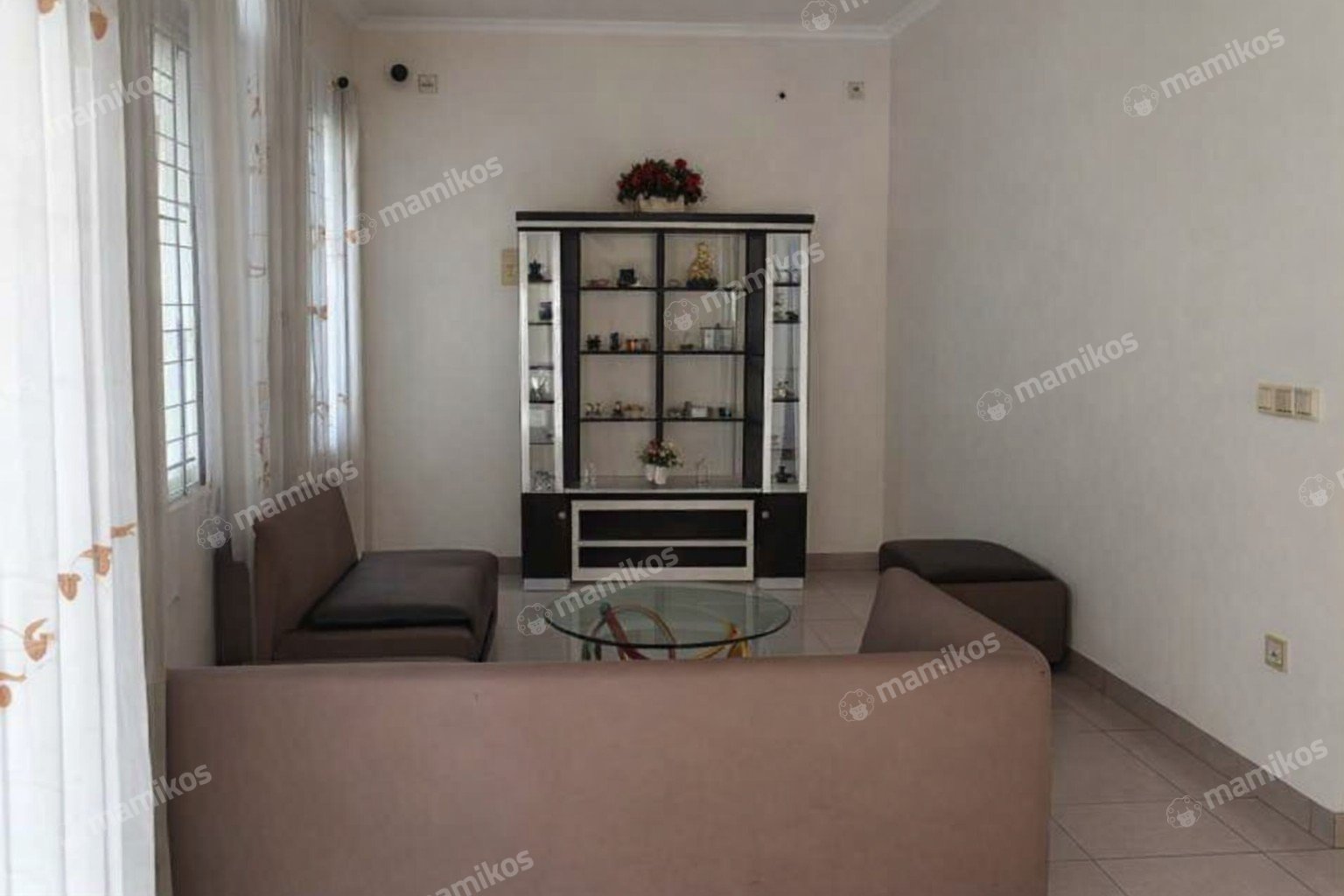 Rumah Sertifikat SHM 3 Kamar Tidur 3 Kamar Mandi Green Lake City Jakarta Barat